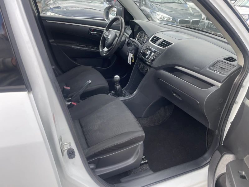 Suzuki Swift 1.3DDIS-ЛИЗИНГ, снимка 14 - Автомобили и джипове - 52181113