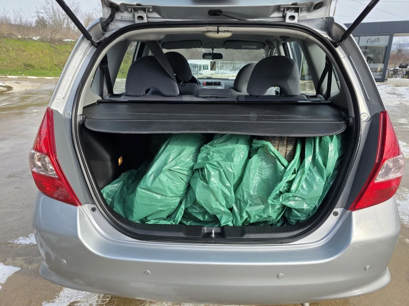 Honda Jazz 1.4 i, снимка 15 - Автомобили и джипове - 53156756