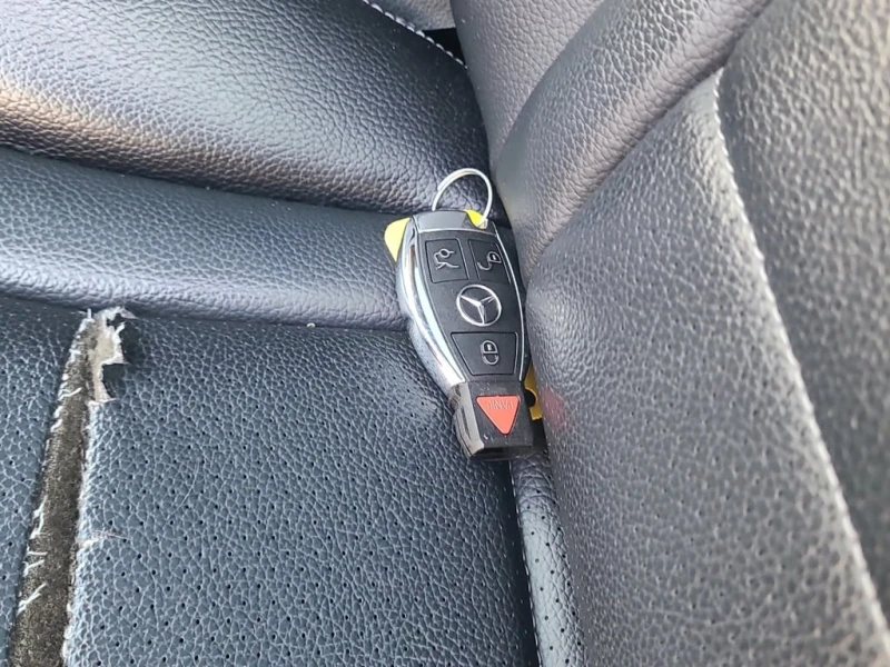 Mercedes-Benz C 300 АМГ* ПАНОРАМА* ПАМЕТ* ПОДГРЕВ, снимка 8 - Автомобили и джипове - 53448280