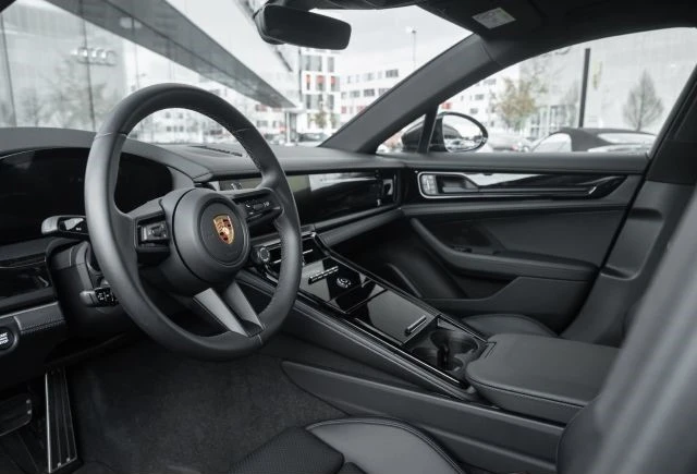 Porsche Panamera Surround-View LED-Matrix/PDK, снимка 4 - Автомобили и джипове - 48670292