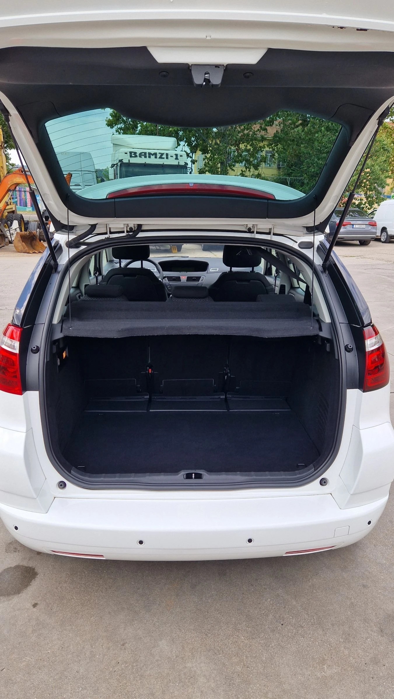 Citroen C4 Picasso 1.6 | Mobile.bg — изображение 15