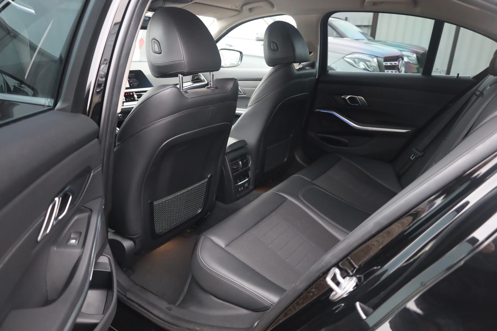 BMW 318 d Sport limo G20 LED #Individual Ambient @iCarbg | Mobile.bg   15