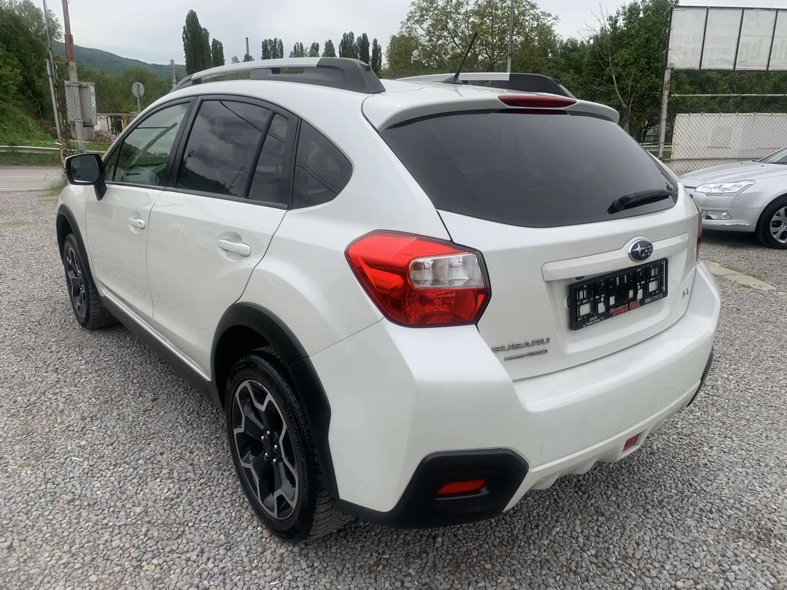 Subaru XV 1.6I/4х4/ ТОП СЪСТОЯНИЕ/БЯЛА ПЕРЛА - изображение 7