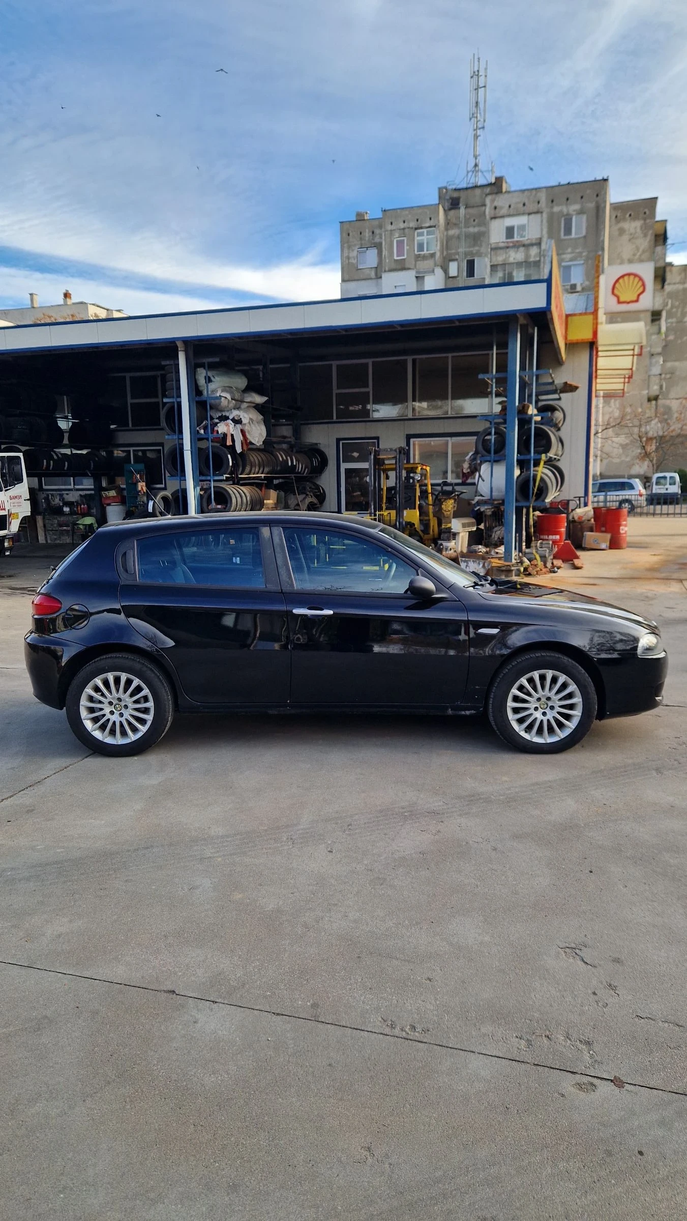 Alfa Romeo 147 1.6 Twin Spark Бензин - изображение 4