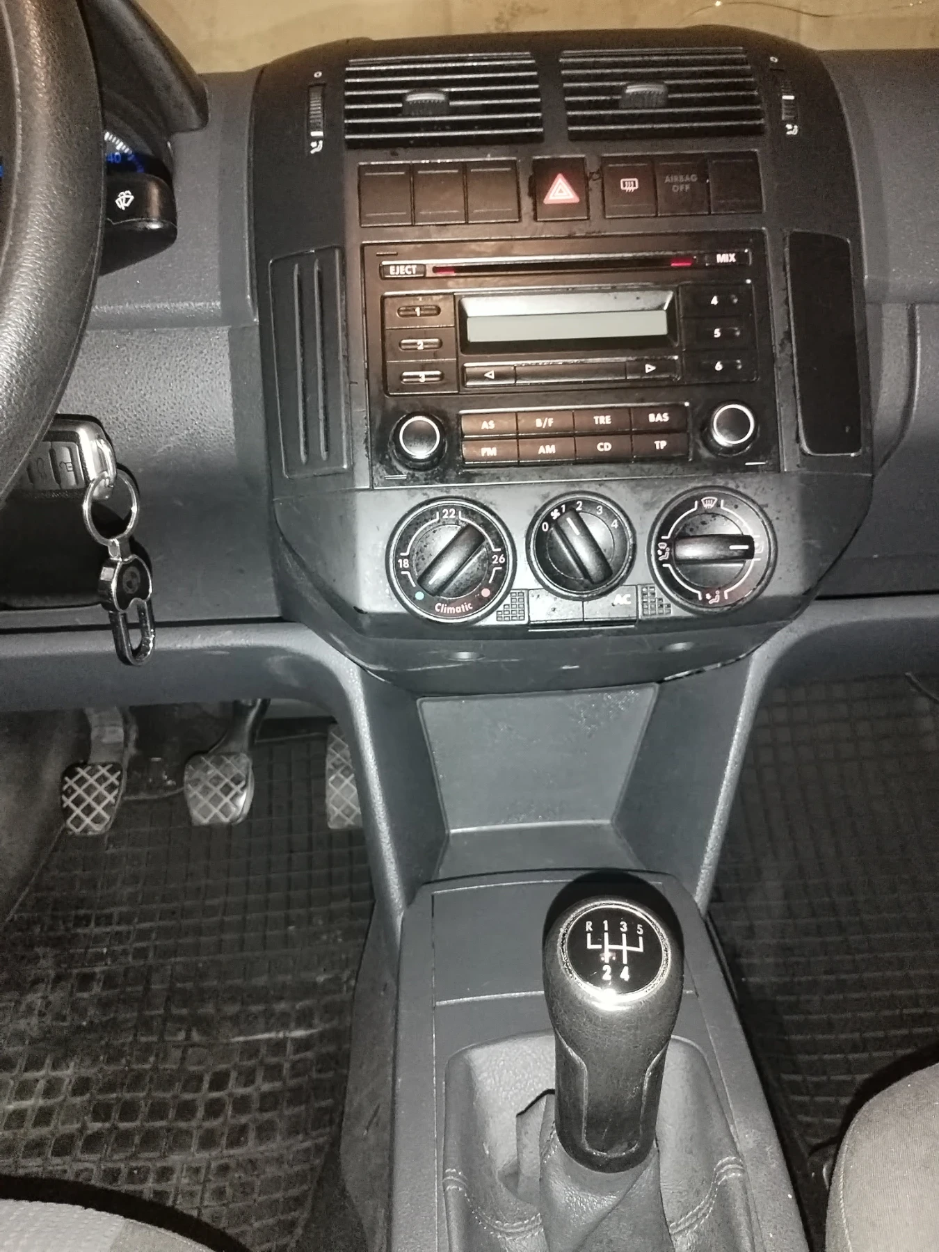 VW Polo 1.2 | Mobile.bg — изображение 11