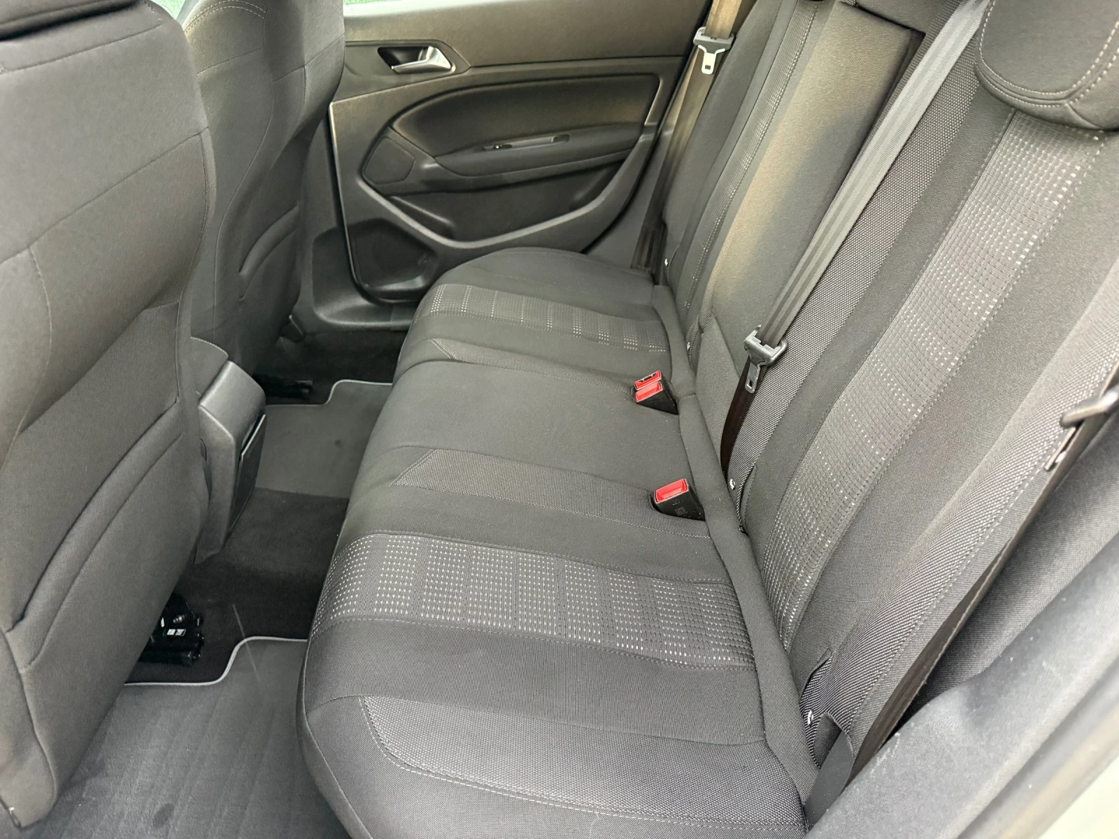 Peugeot 308 1.6d/120hp/NAVI/EVRO6/SW/ | Mobile.bg   13