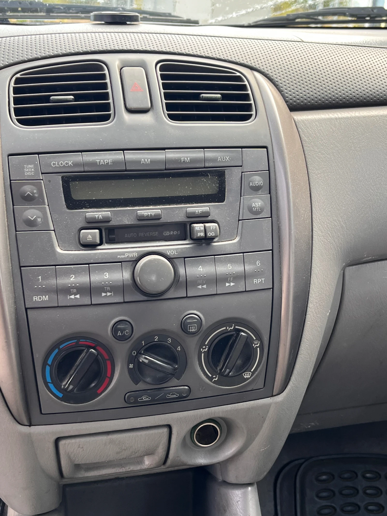 Mazda Premacy 2.0 Dizel - изображение 8