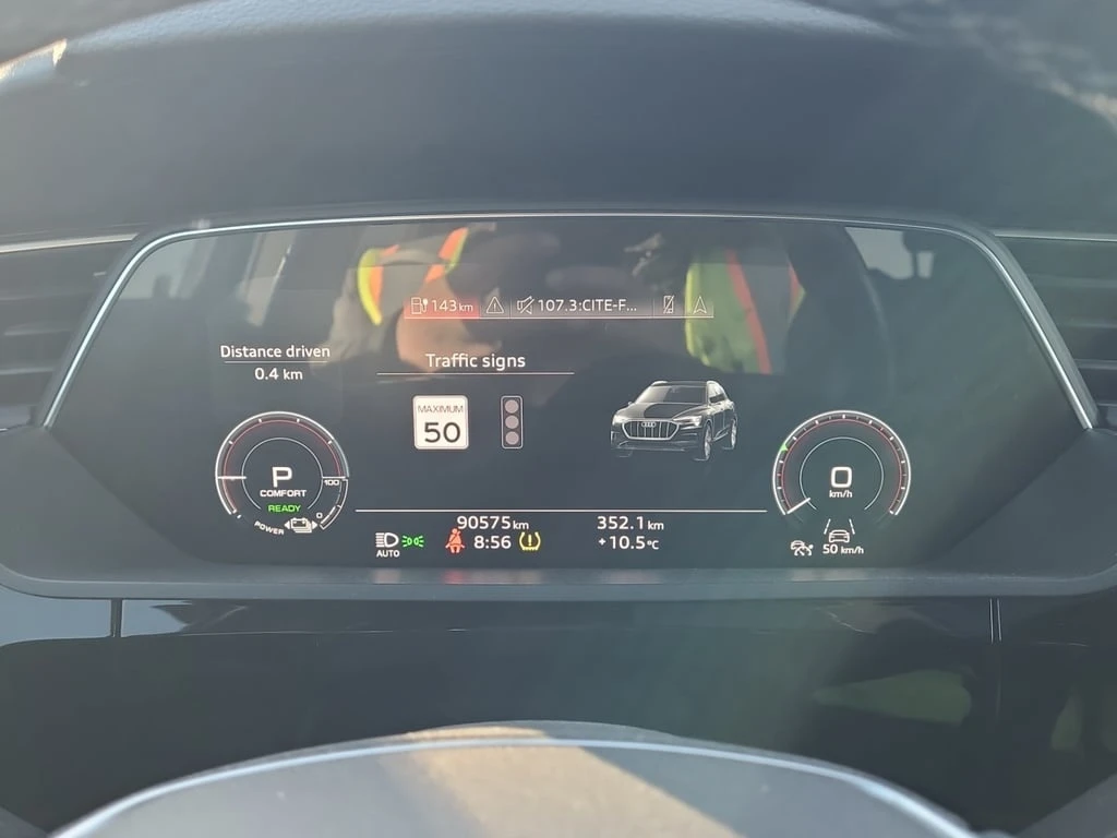 Audi E-Tron * TECHNIK * CARFAX * БЕЗ ПЪРВОНАЧАЛНА ВНОСКА - изображение 5