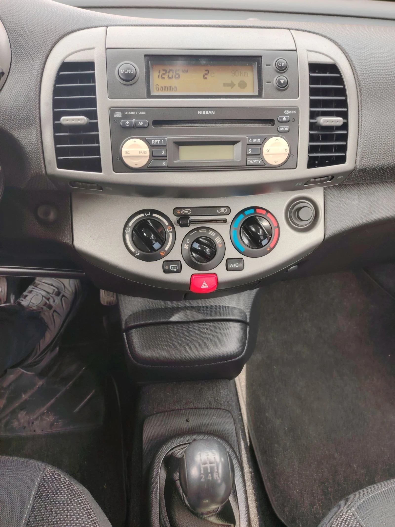 Nissan Micra 1.2i - изображение 10