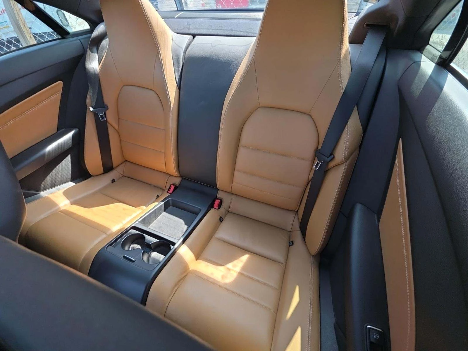 Mercedes-Benz E 400 МЪРТВА* ТОЧКА* LANE* ASSIST* HARMON* KARDON* , снимка 11 - Автомобили и джипове - 53914102