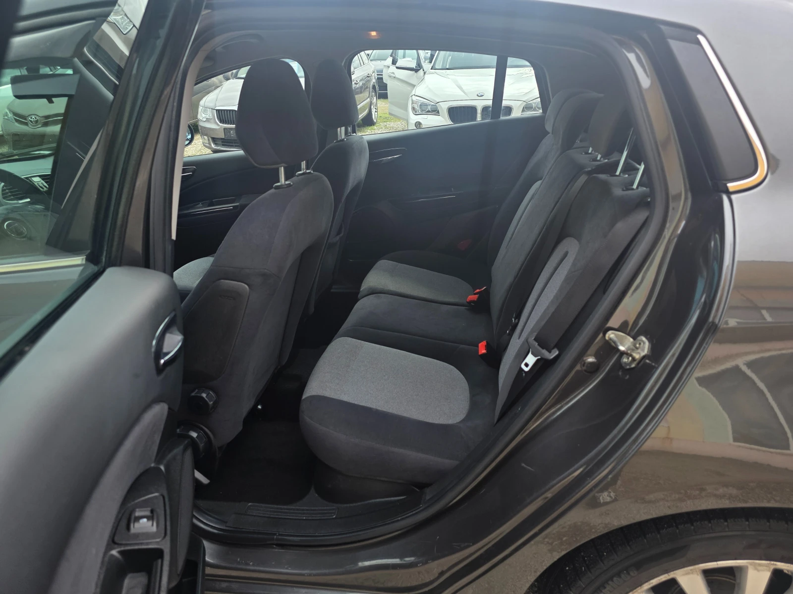 Fiat Bravo 1.4I KLIMA ITALY, снимка 11 - Автомобили и джипове - 54115299