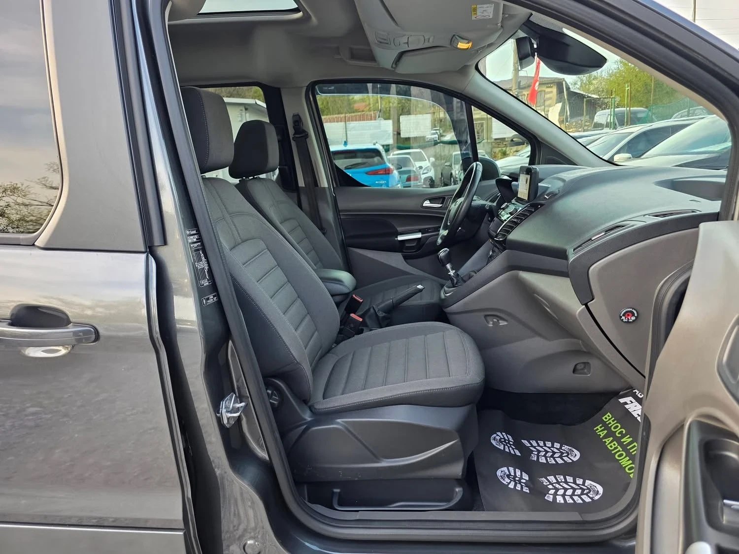 Ford Connect 1.5TDCI 120K.C. / НАВИ / КАМЕРА / КАР ПЛЕЙ /, снимка 10 - Автомобили и джипове - 54222759