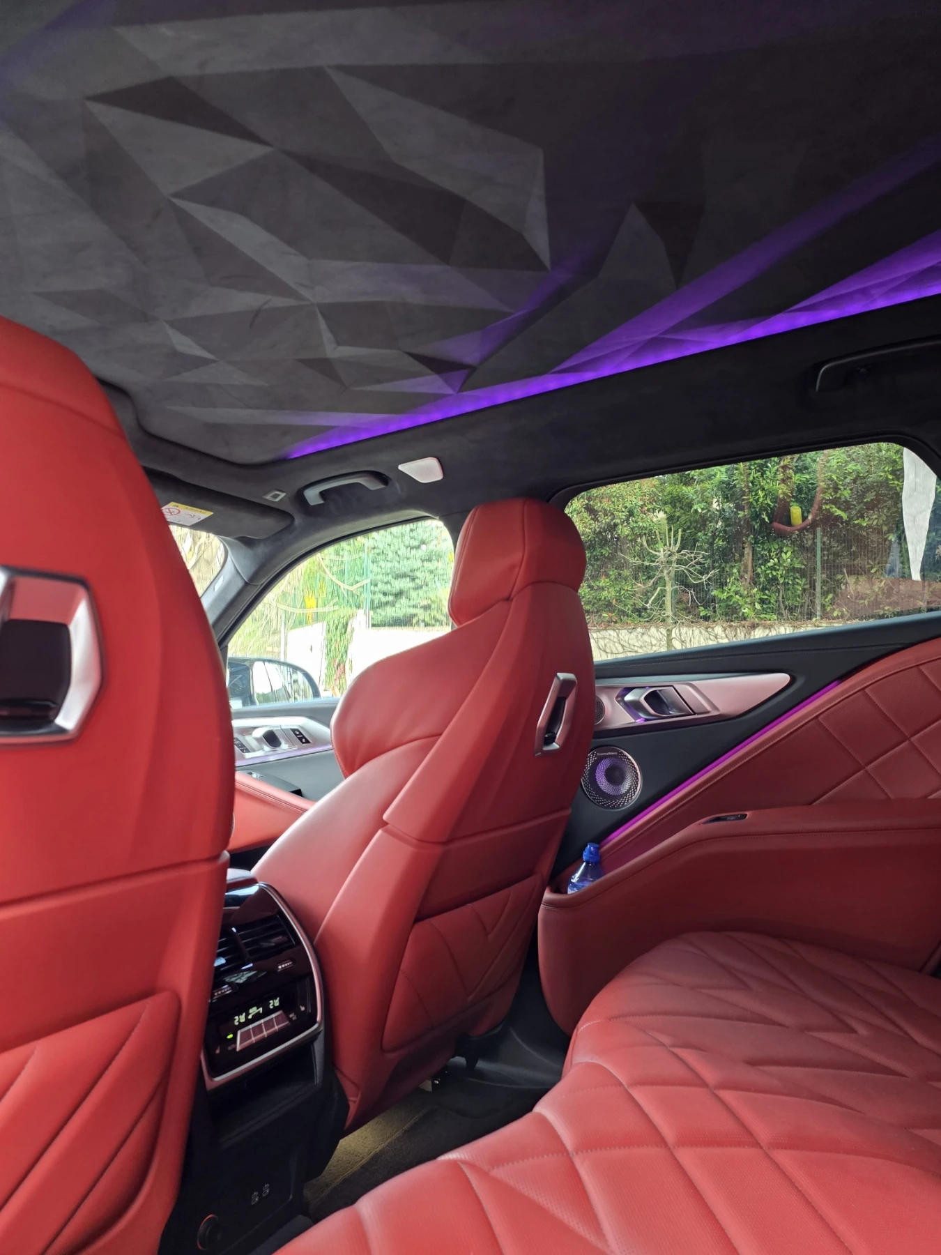 BMW XM, снимка 8 - Автомобили и джипове - 54317682