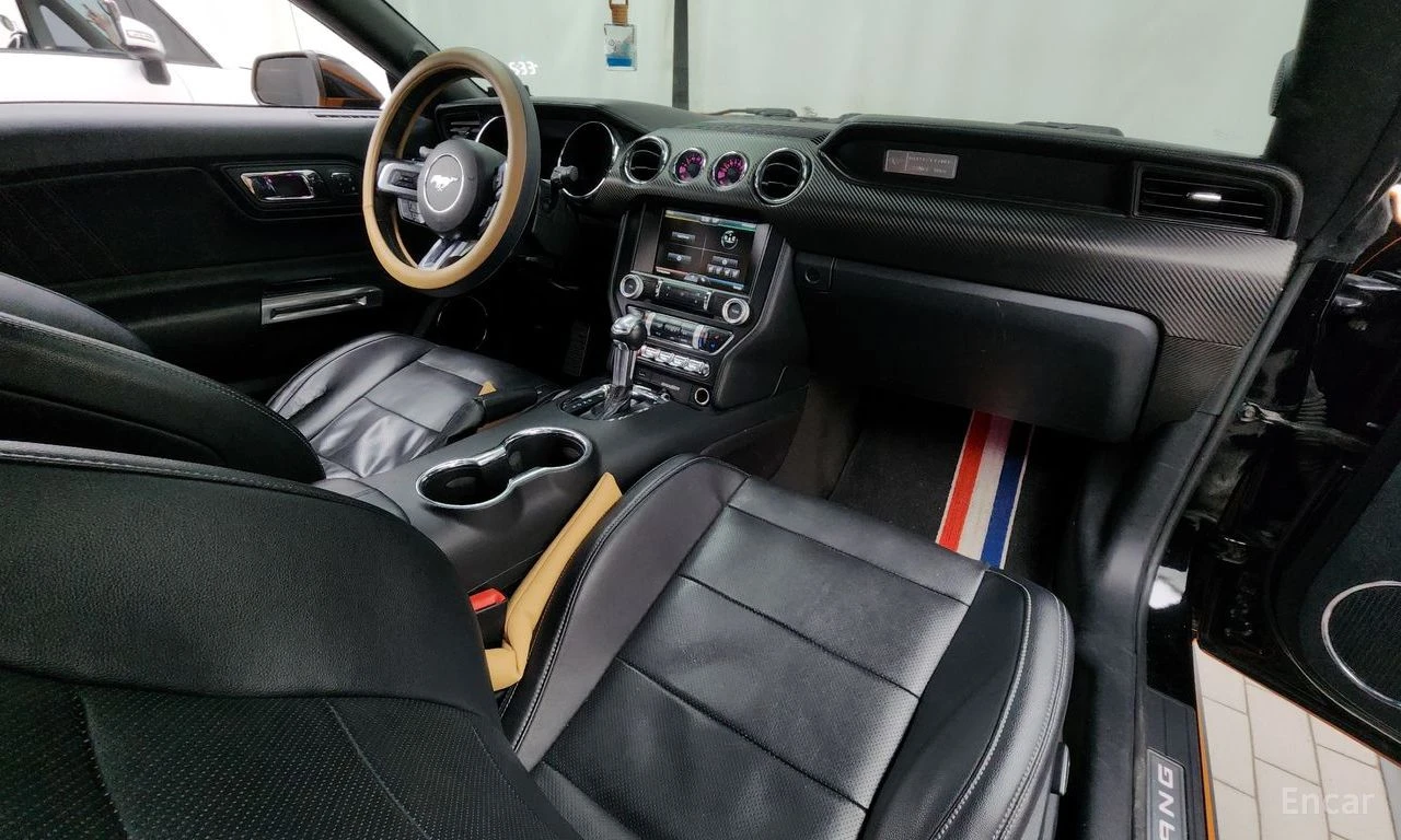 Ford Mustang ECO* BOOST* ОБДУХВАНЕ* КОЖА* ПОДГРЕВ* НАВИ* КАМЕРА, снимка 7 - Автомобили и джипове - 54428810