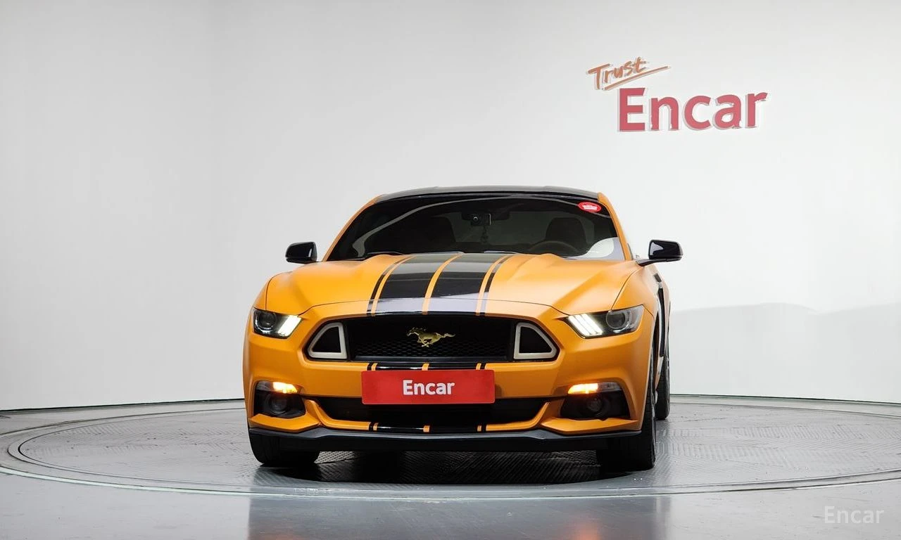 Ford Mustang ECO* BOOST* ОБДУХВАНЕ* КОЖА* ПОДГРЕВ* НАВИ* КАМЕРА, снимка 3 - Автомобили и джипове - 54428810