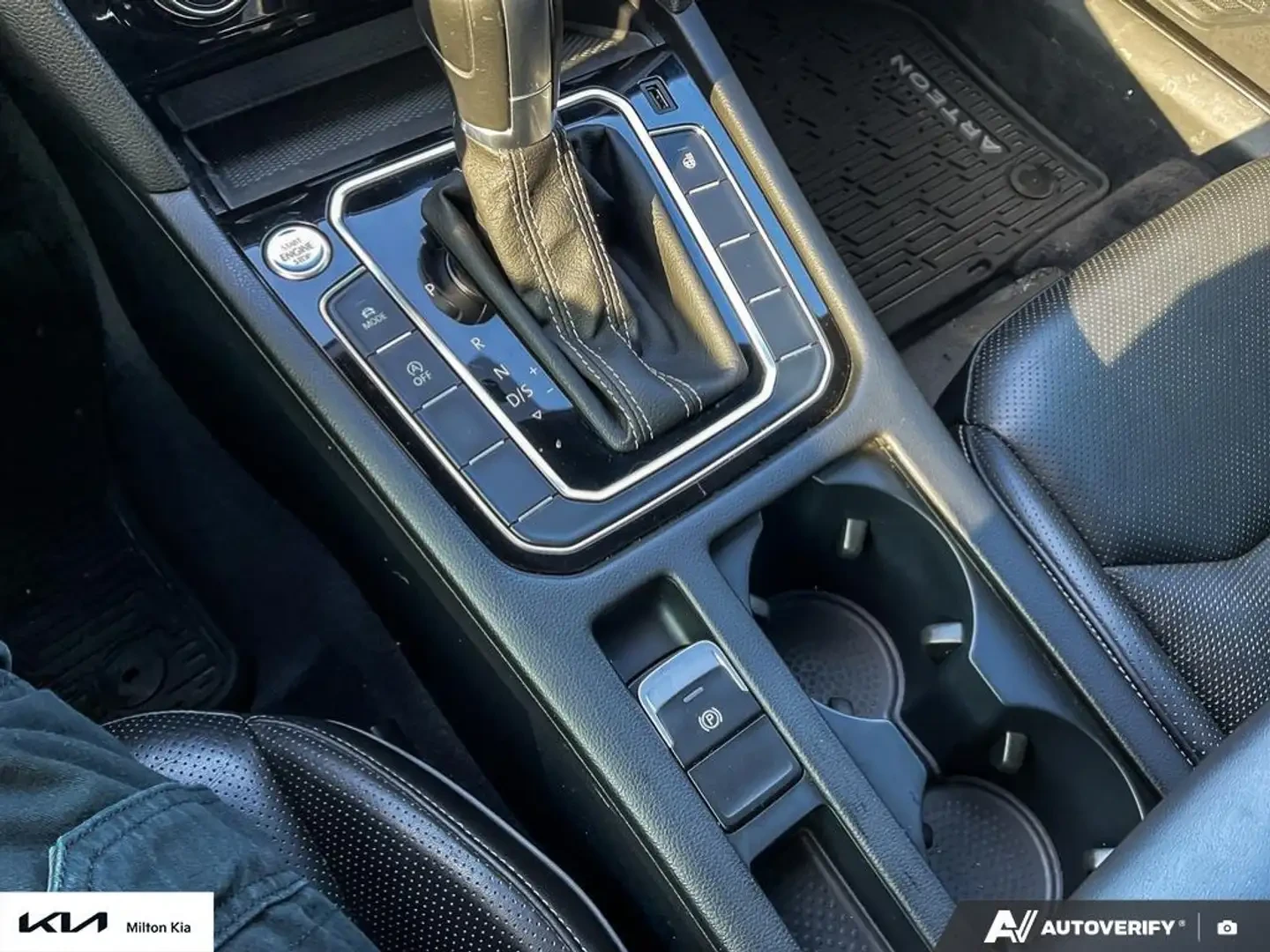 VW Arteon 4Motion* SEL, снимка 14 - Автомобили и джипове - 54960301