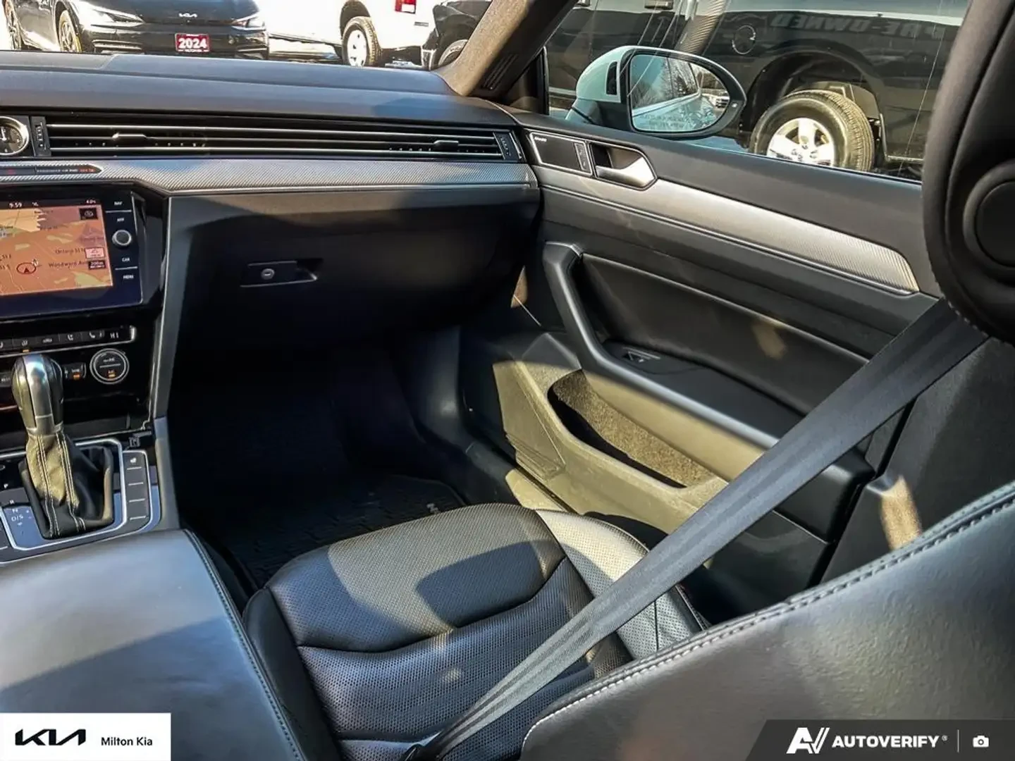 VW Arteon 4Motion* SEL, снимка 15 - Автомобили и джипове - 54960301