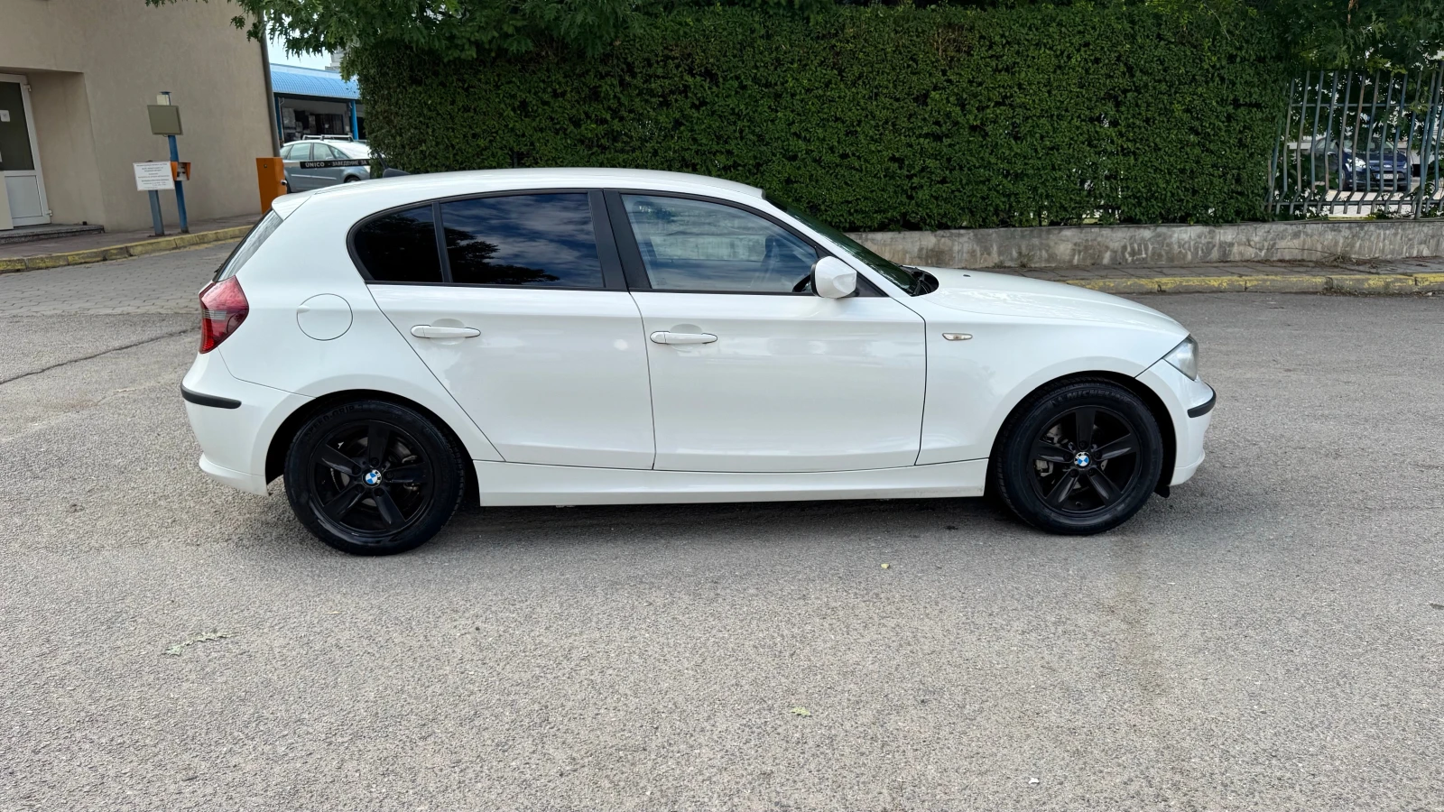 BMW 116 i 2.0 Facelift 122ps, снимка 6 - Автомобили и джипове - 55141948