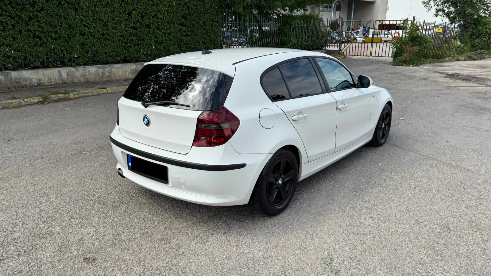 BMW 116 i 2.0 Facelift 122ps, снимка 5 - Автомобили и джипове - 55141948