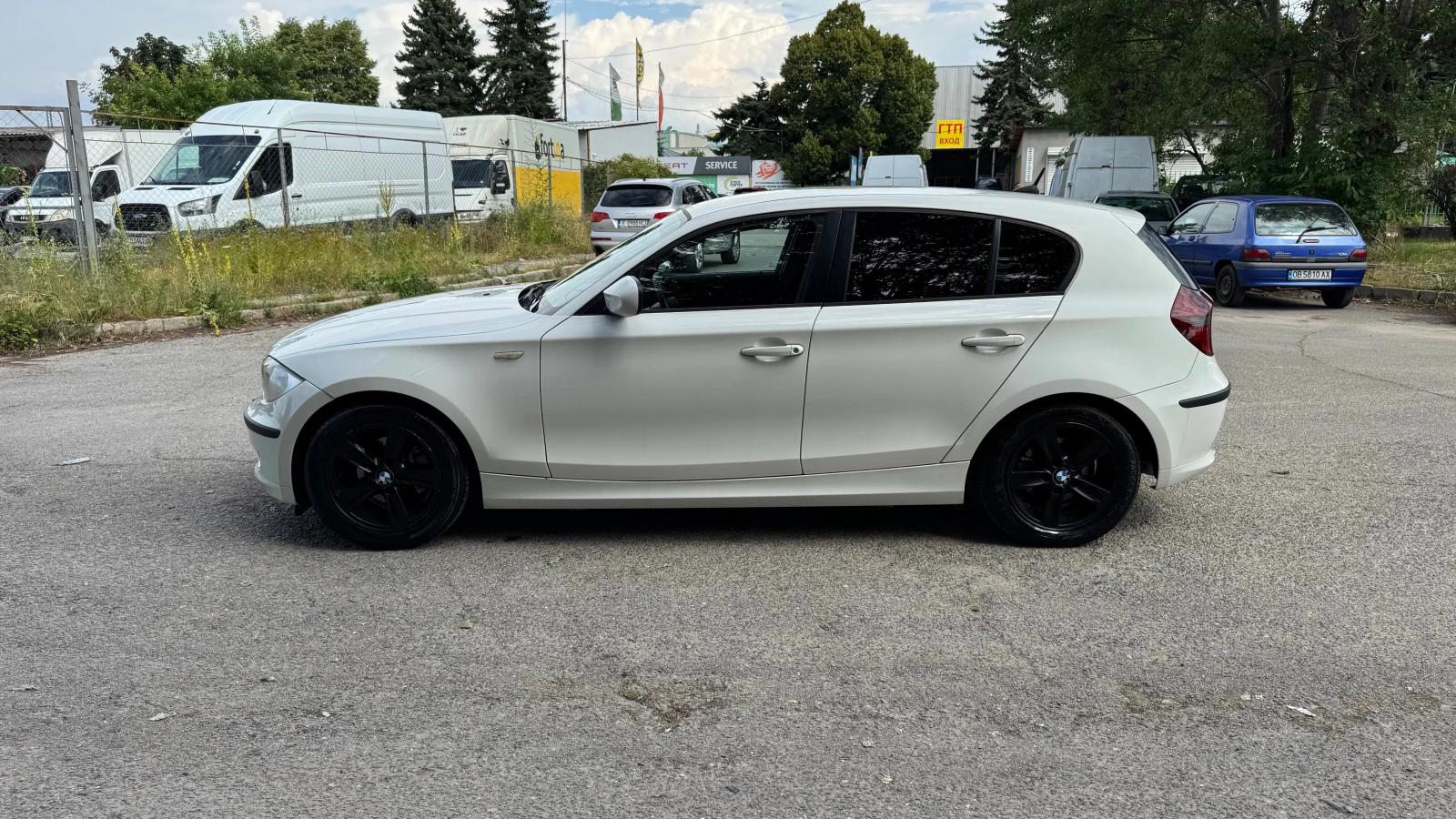 BMW 116 i 2.0 Facelift 122ps, снимка 2 - Автомобили и джипове - 55141948