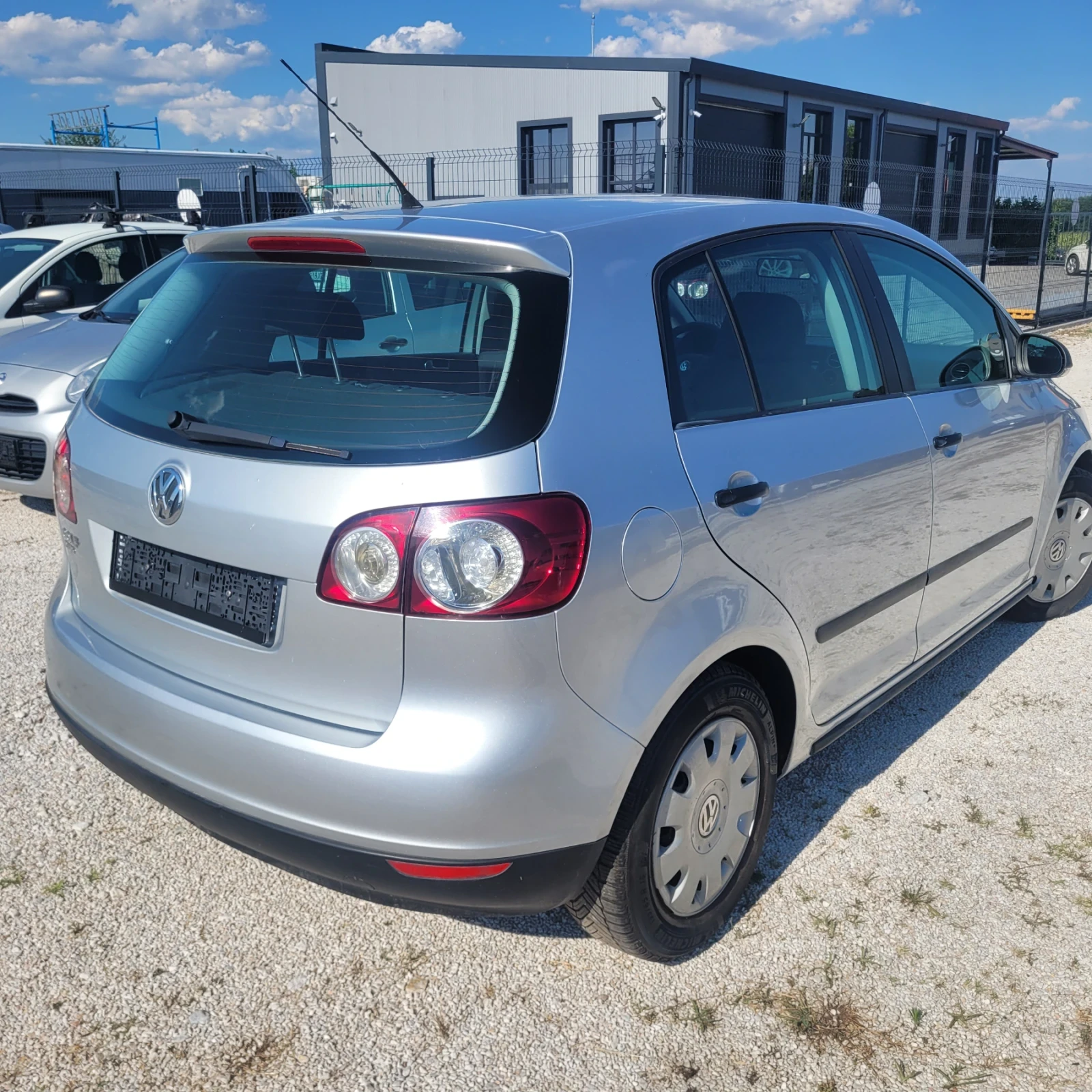 VW Golf Plus 1.4i/80k.c., снимка 6 - Автомобили и джипове - 55387869