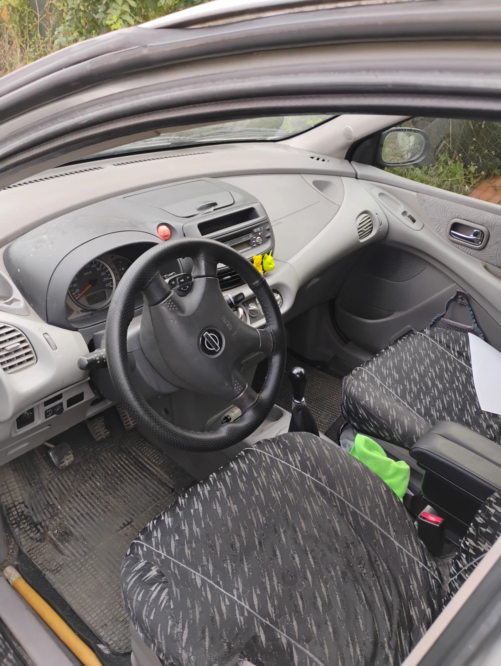 Nissan Almera tino, снимка 4 - Автомобили и джипове - 55419360