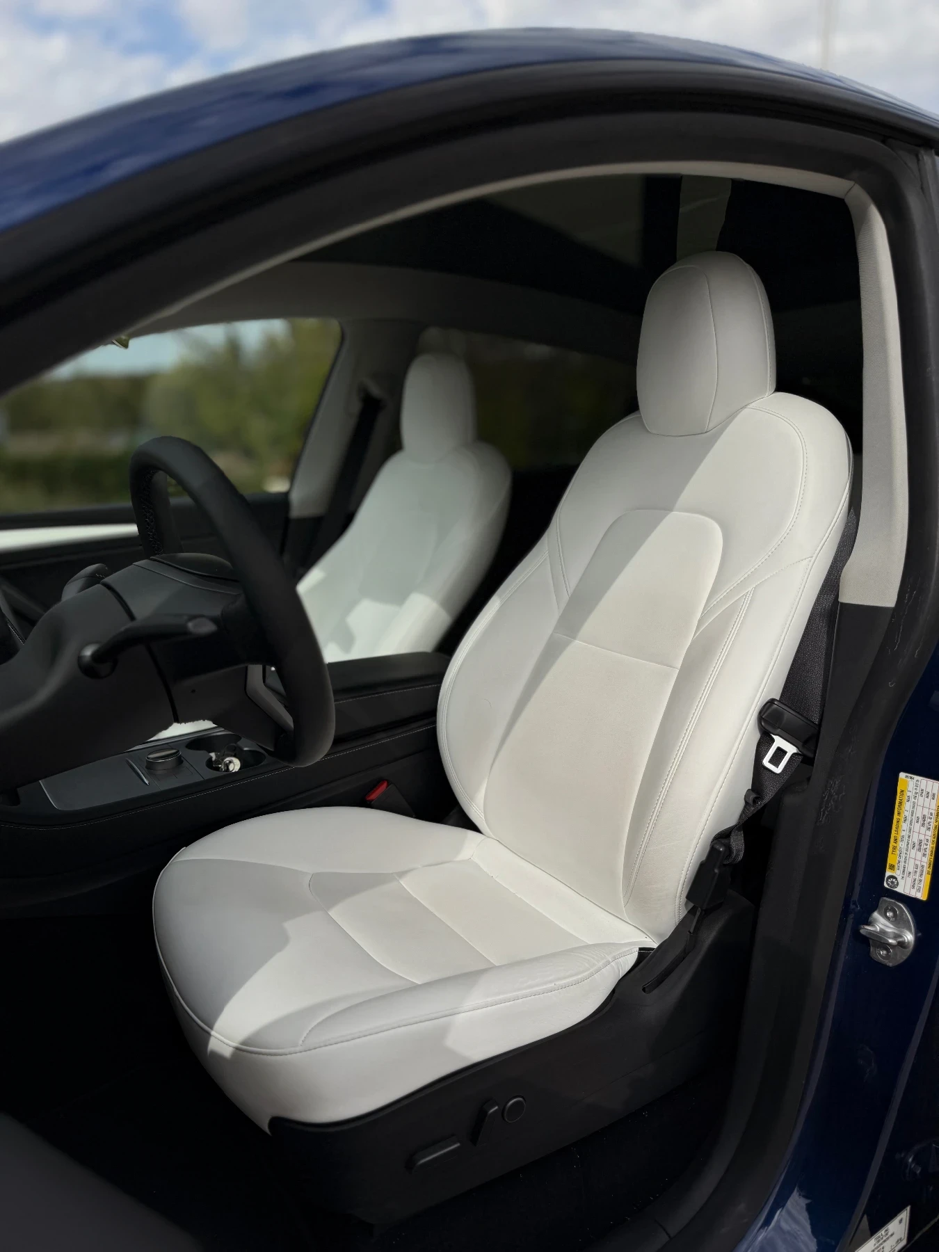Tesla Model Y Long Range - Warranty - Ohlins, снимка 11 - Автомобили и джипове - 55624124