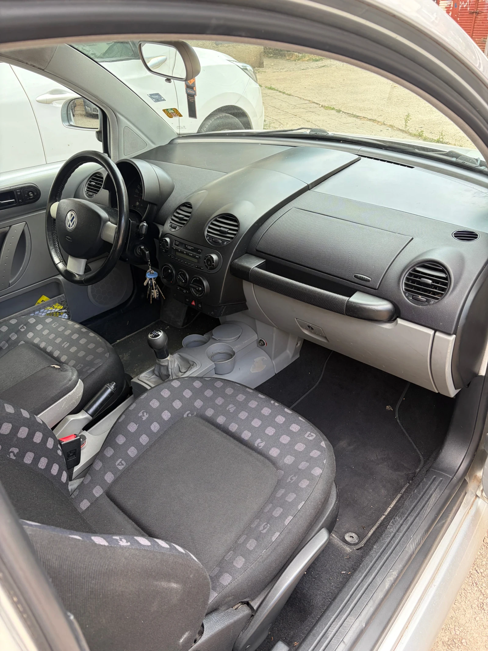 VW Beetle, снимка 7 - Автомобили и джипове - 55674302