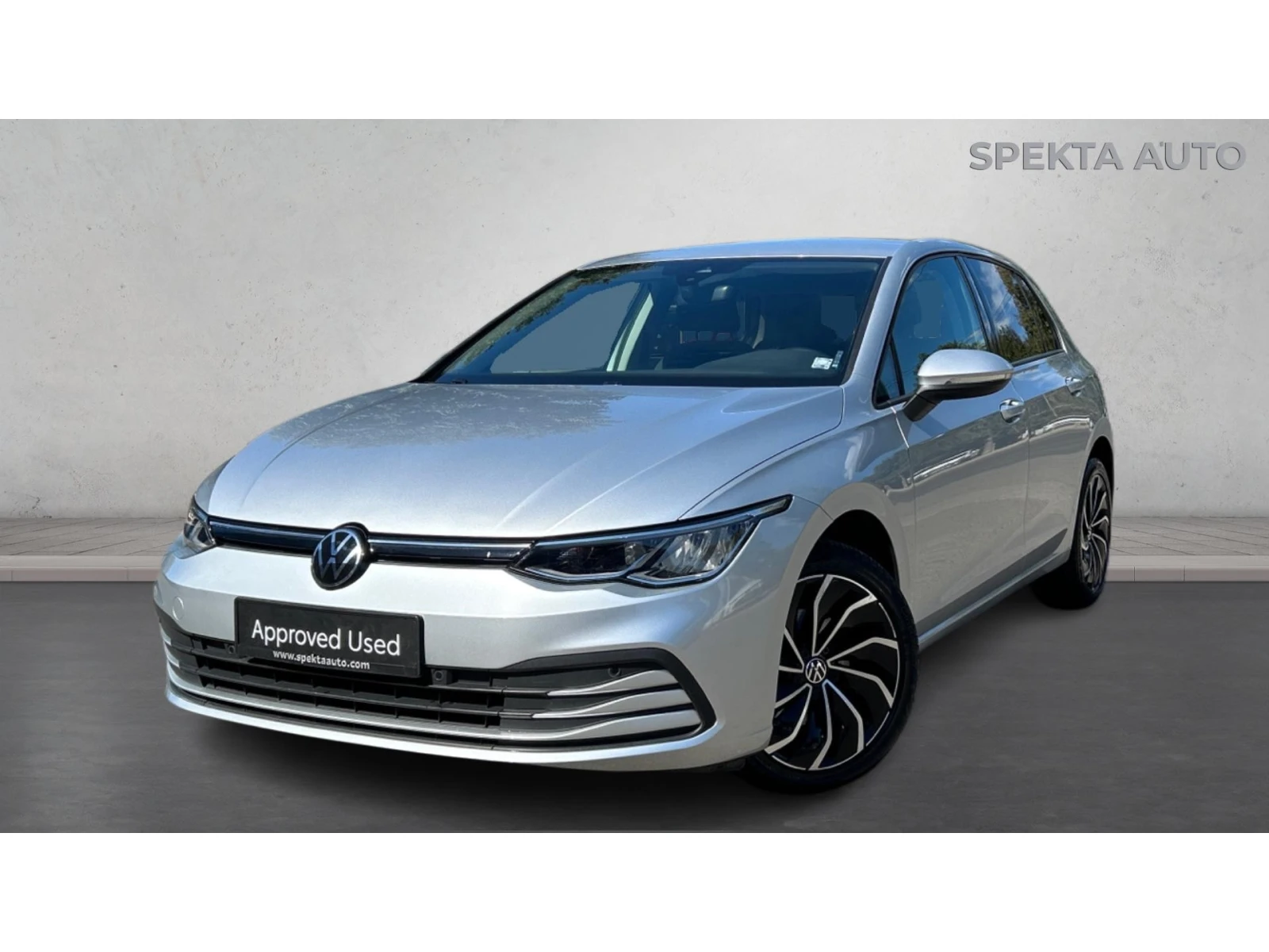 VW Golf 2.0 TDi  Life A/T, Месечна вноска от 300  