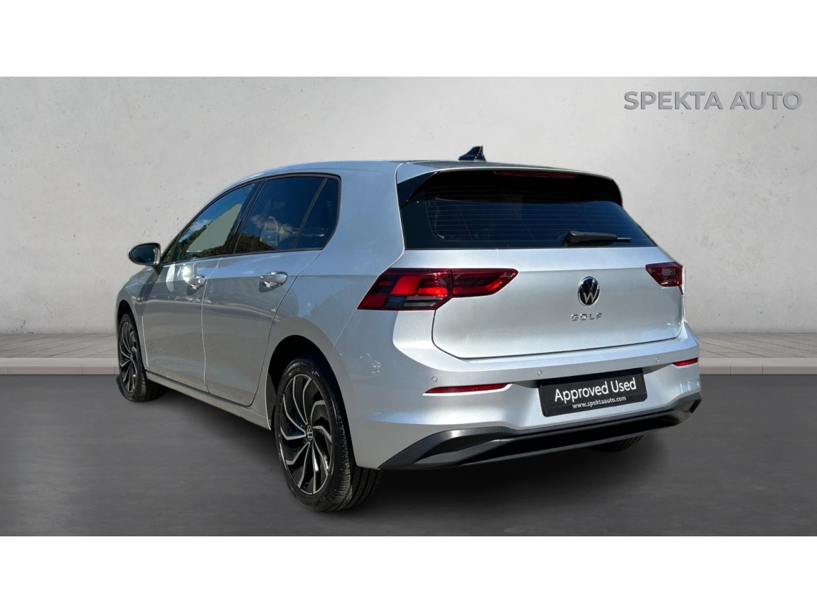 VW Golf 2.0 TDi  Life A/T, Месечна вноска от 300  , снимка 2 - Автомобили и джипове - 56230612