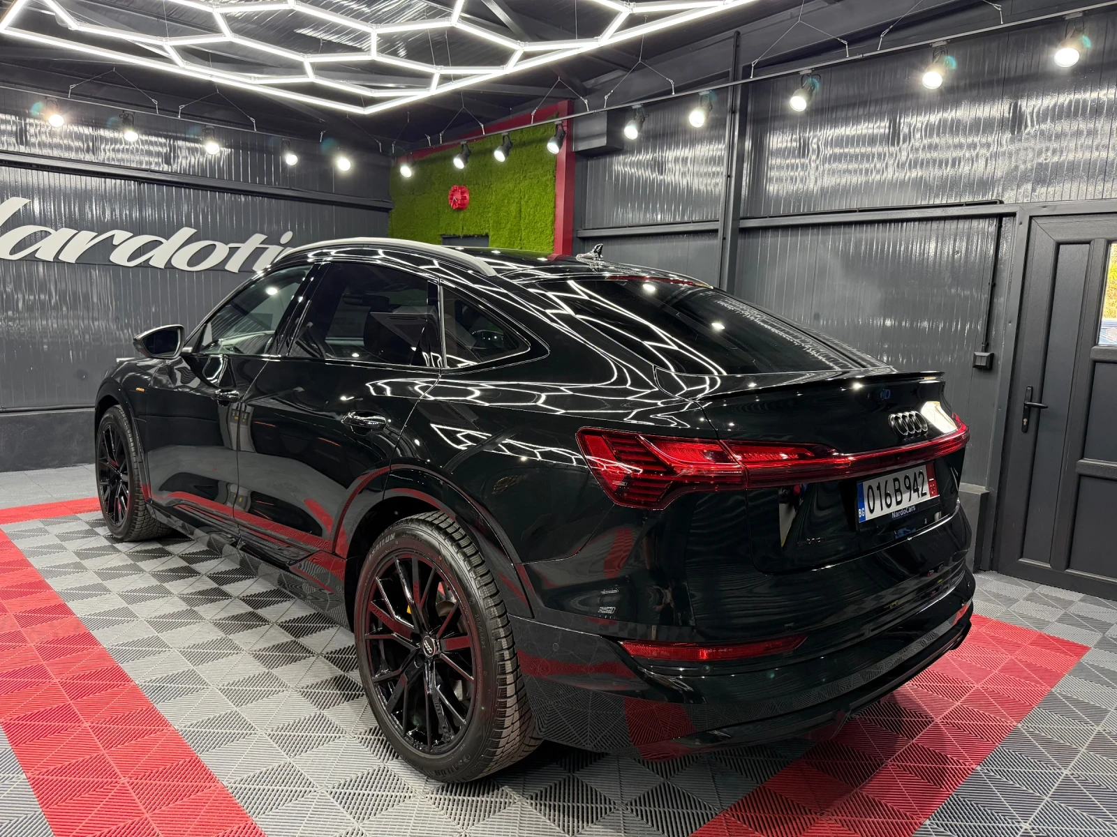 Audi E-Tron 55 95KW S-LINE FULL FULL, снимка 2 - Автомобили и джипове - 56375368