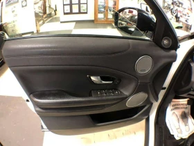 Land Rover Range Rover Evoque * SE AWD LEATHER PAN/ROOF NAV B/SPOT L/ASSIST CAME, снимка 10