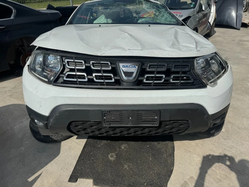 Dacia Duster 1.0 TCE/ H4D 3бр, снимка 2 - Автомобили и джипове - 42698189