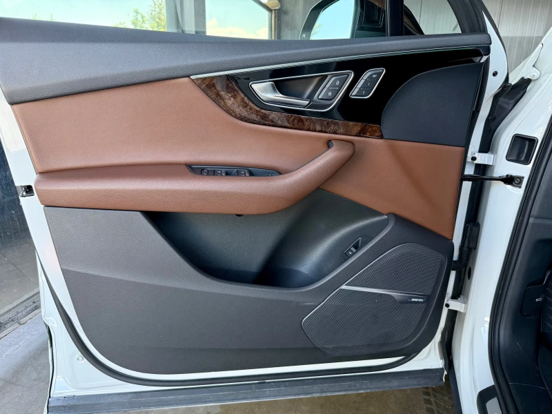 Audi Q7 3.0B* MAX FULL* 6+ 1 МЕСТА* S-LINE, снимка 14 - Автомобили и джипове - 50535236
