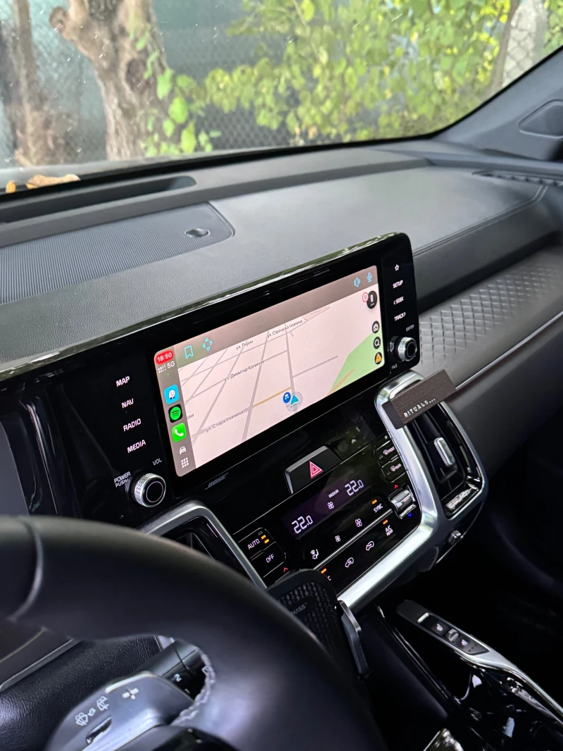 Kia Sorento, снимка 16 - Автомобили и джипове - 52450033