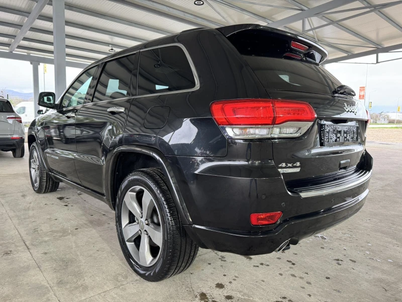 Jeep Grand cherokee 3.0* 250ps* 4x4* 136хл.км* Overland* Distr* Pano* , снимка 3 - Автомобили и джипове - 52571379