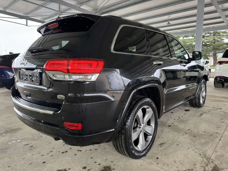 Jeep Grand cherokee 3.0* 250ps* 4x4* 136хл.км* Overland* Distr* Pano* , снимка 5 - Автомобили и джипове - 52571379