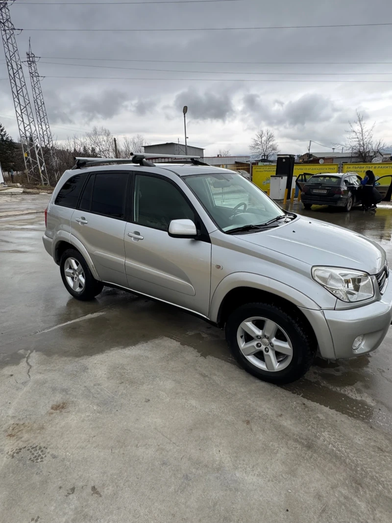 Toyota Rav4, снимка 3 - Автомобили и джипове - 53417329