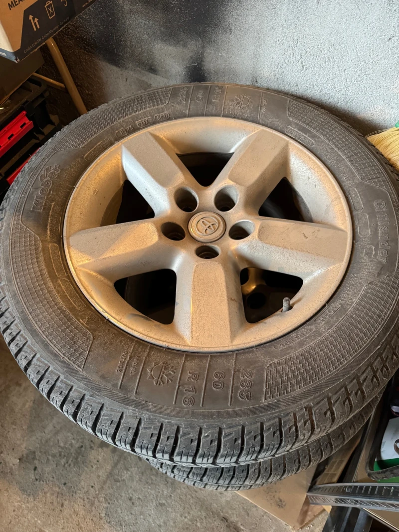 Toyota Rav4, снимка 12 - Автомобили и джипове - 53417329