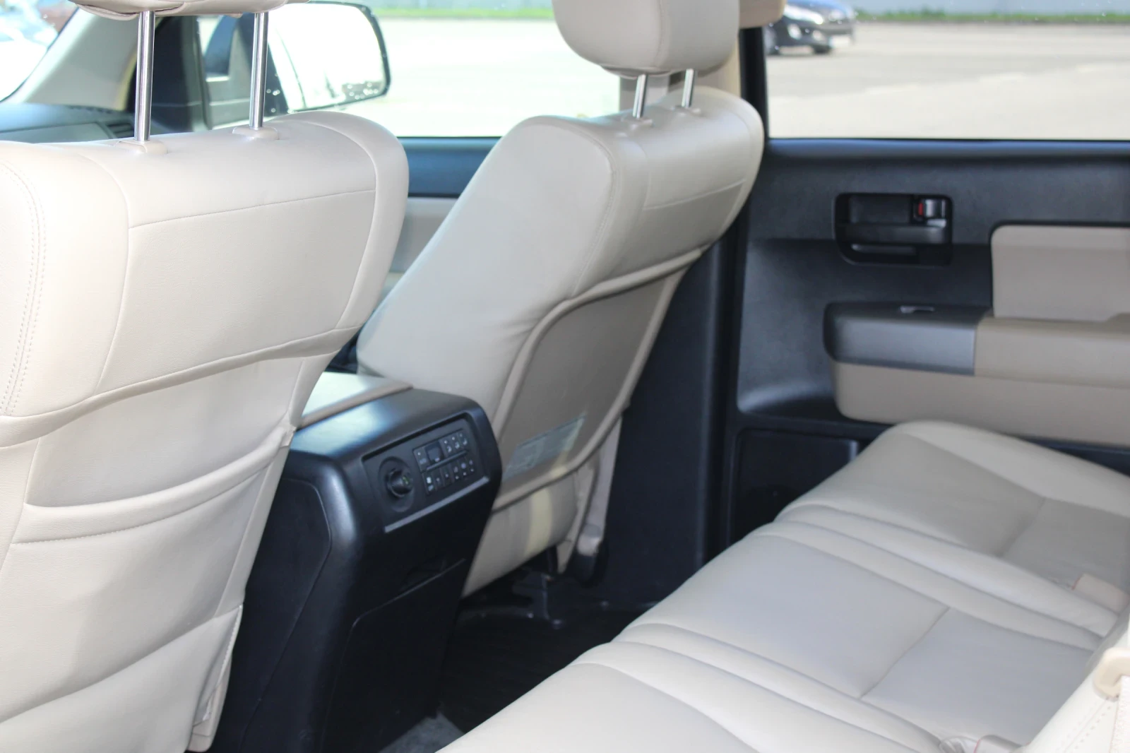 Toyota Sequoia | Mobile.bg   6