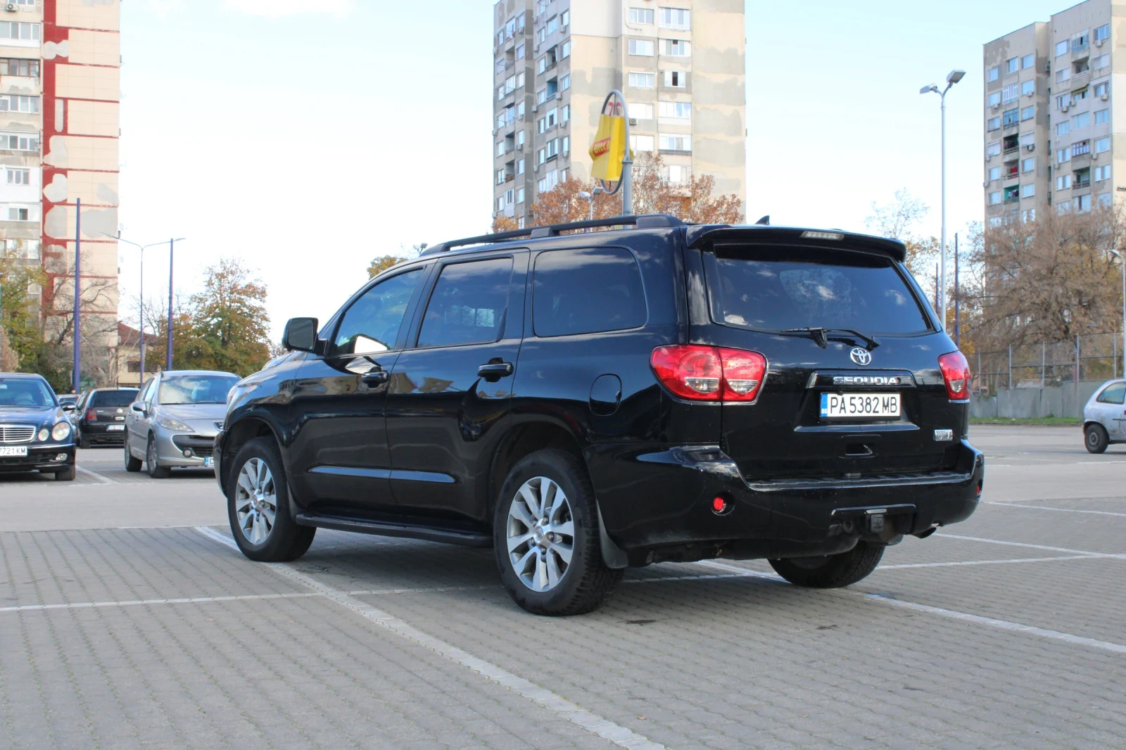 Toyota Sequoia | Mobile.bg   4