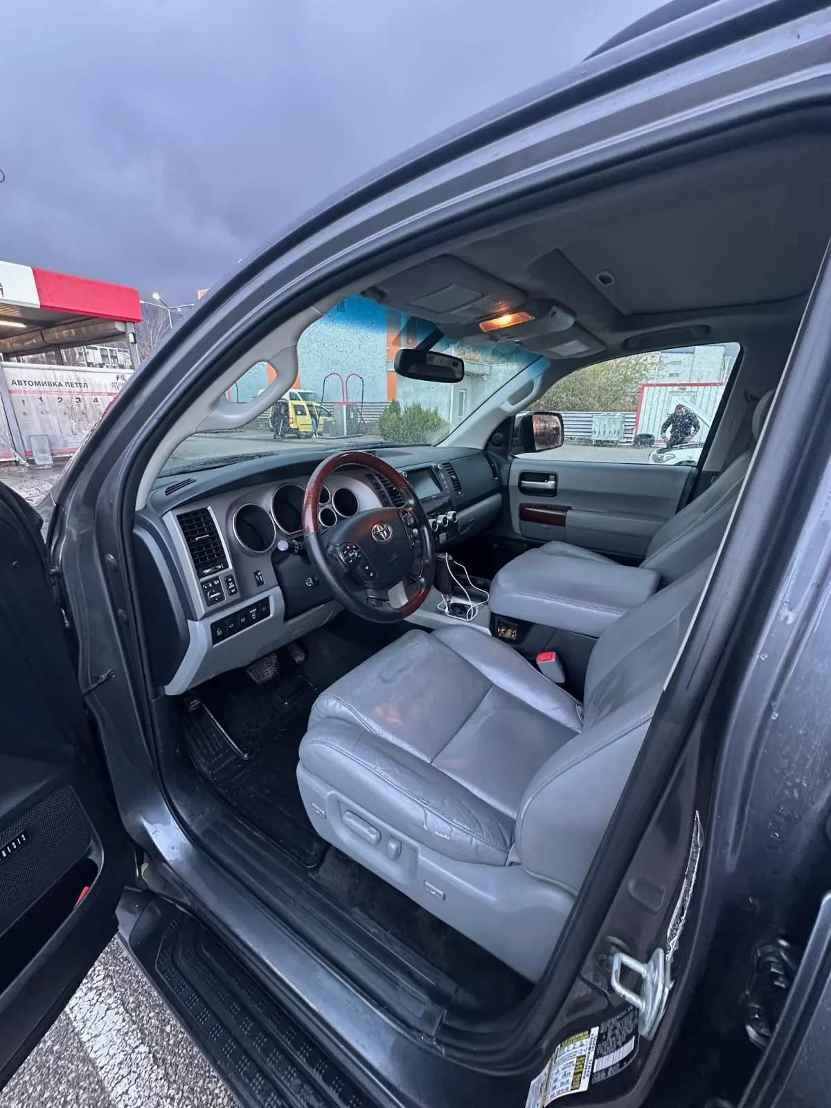 Toyota Sequoia Platinum FlexFuel | Mobile.bg � ����������� 9