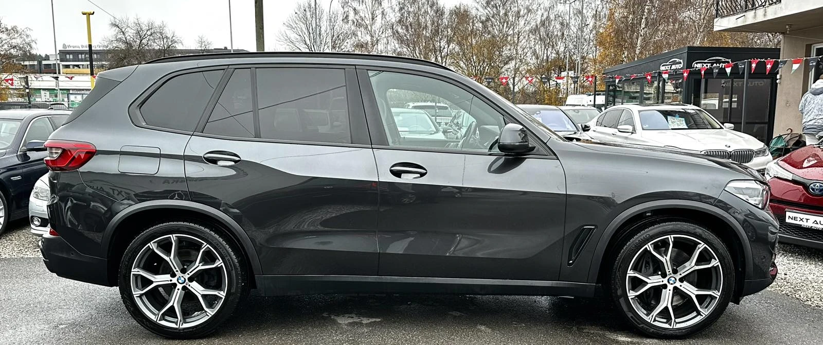 BMW X5 394HP Plug-In Hybrid PANO LED DISTRONIC BLIND SPOT - изображение 4