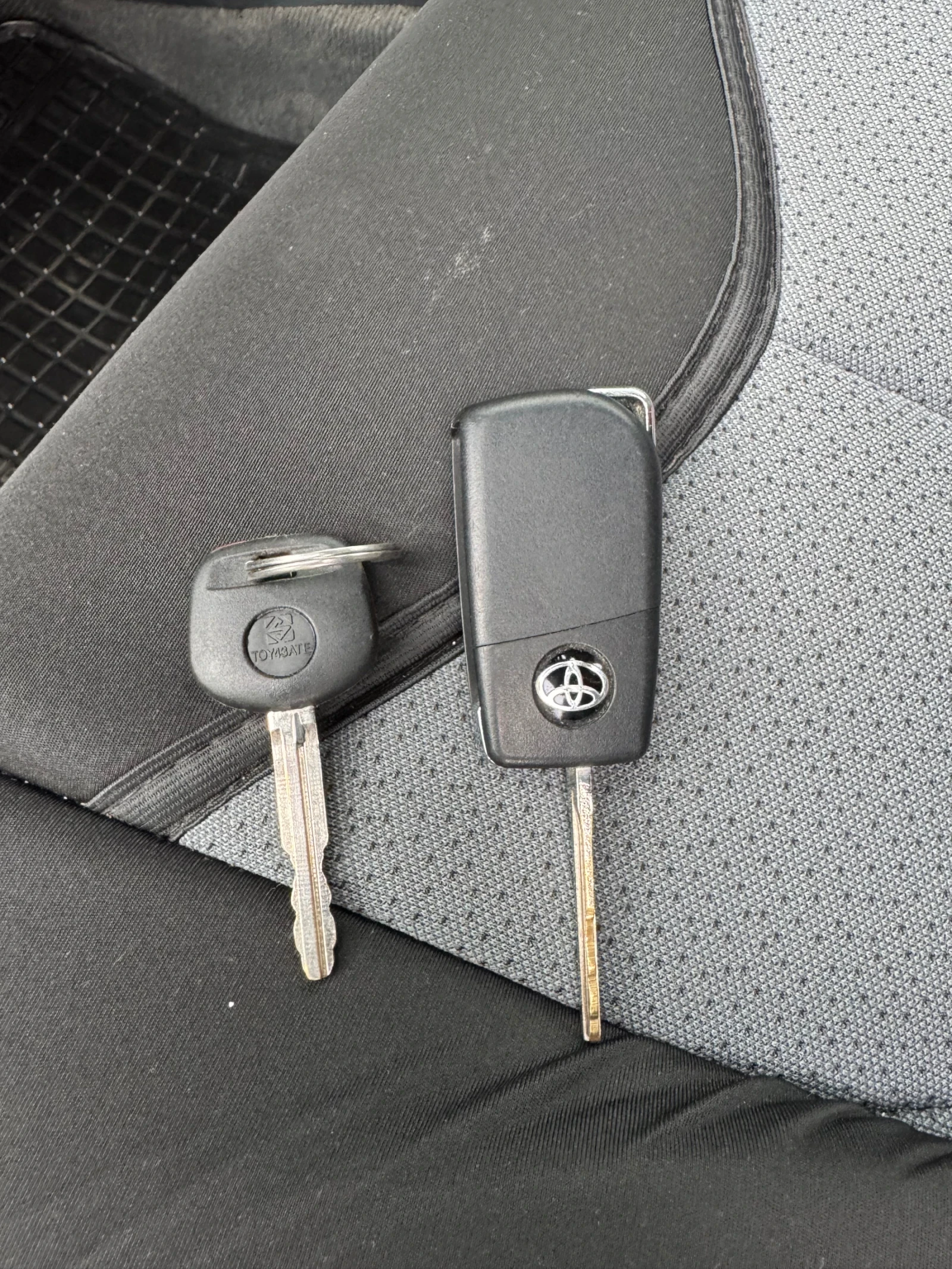 Toyota Rav4 | Mobile.bg � ����������� 10