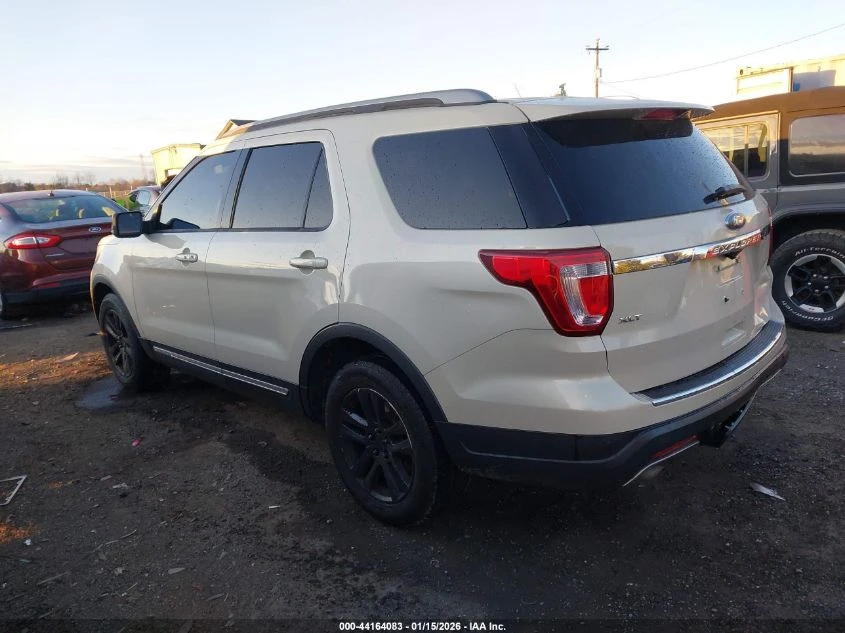 Ford Explorer 3.5L V-6 DOHC, VVT, 290HP Front Wheel Drive - изображение 9
