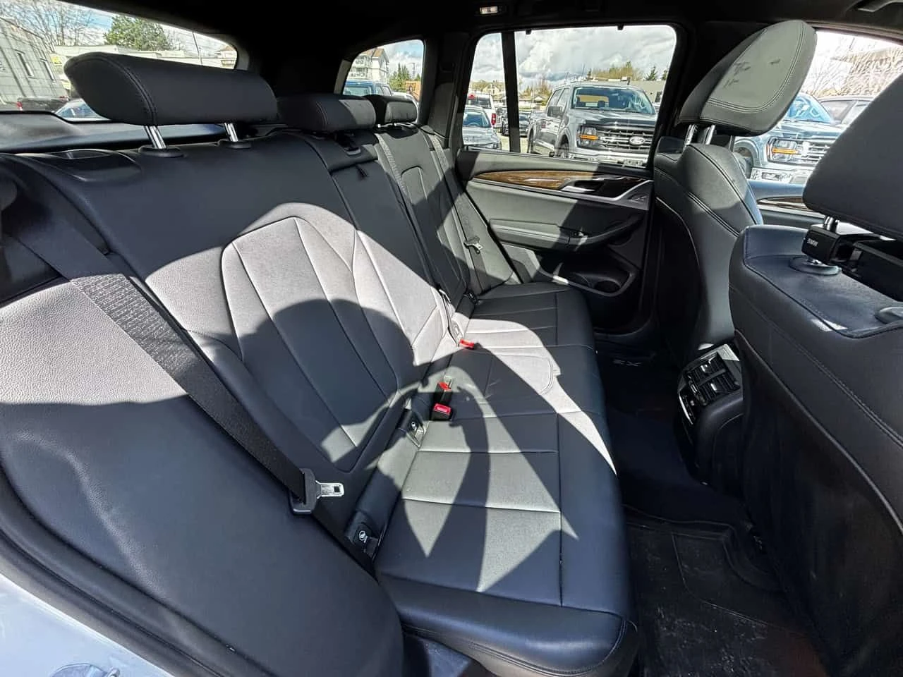 BMW X3 XDRIVE30I * M САЛОН* HEAD UP DISPLAY* ПАНОРАМА* , снимка 13 - Автомобили и джипове - 53994797