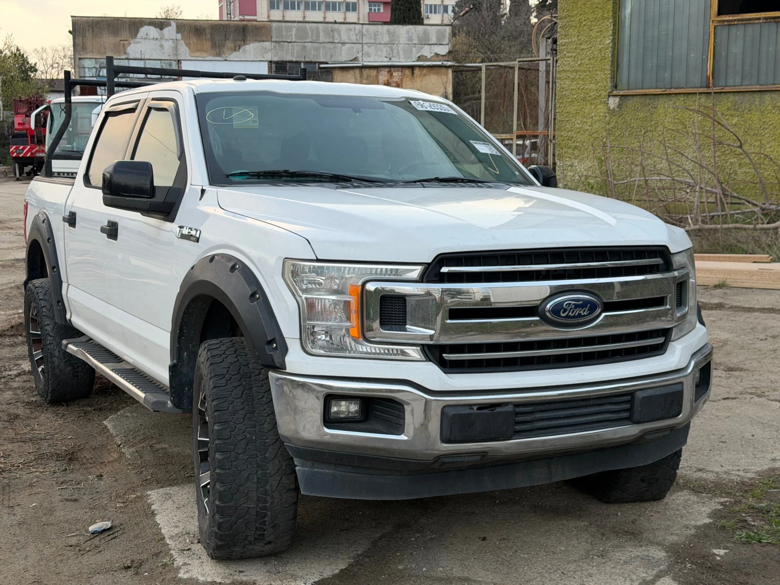 Ford F150 XLT SuperCrew, снимка 2 - Автомобили и джипове - 54083845