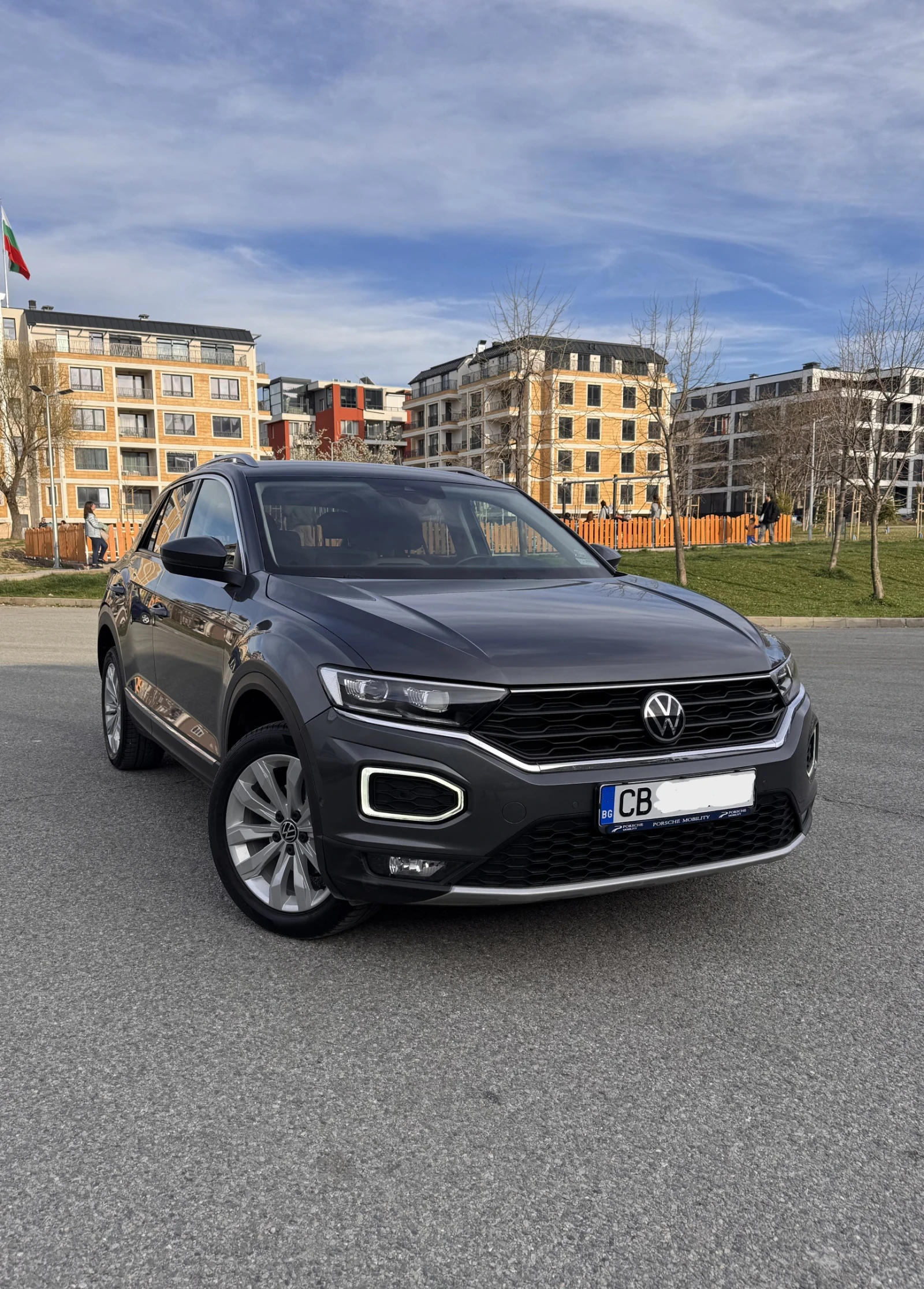 VW T-Roc 1.5 DSG 150hp Гаранция, снимка 2 - Автомобили и джипове - 54128181