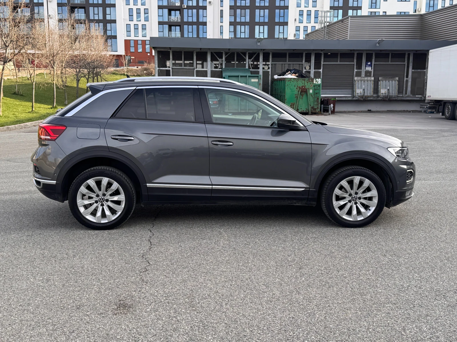 VW T-Roc 1.5 DSG 150hp Гаранция, снимка 6 - Автомобили и джипове - 54128181