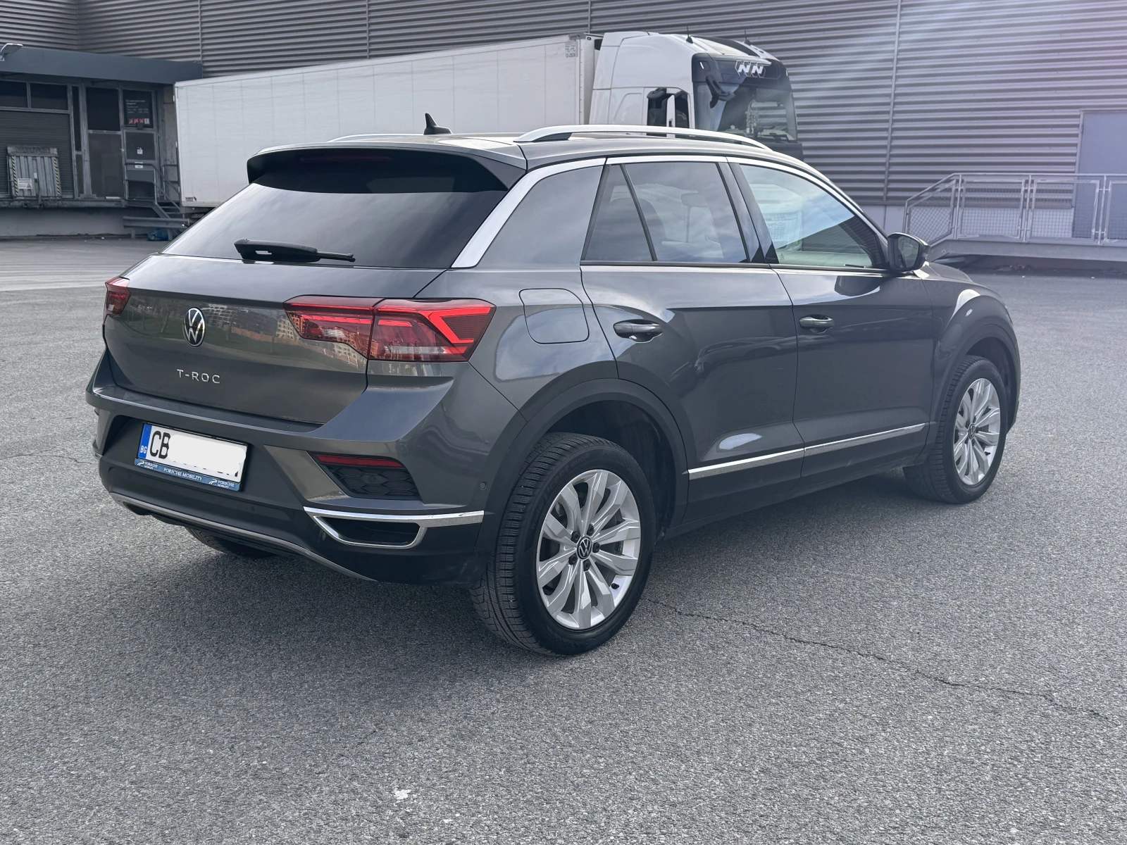 VW T-Roc 1.5 DSG 150hp Гаранция, снимка 5 - Автомобили и джипове - 54128181